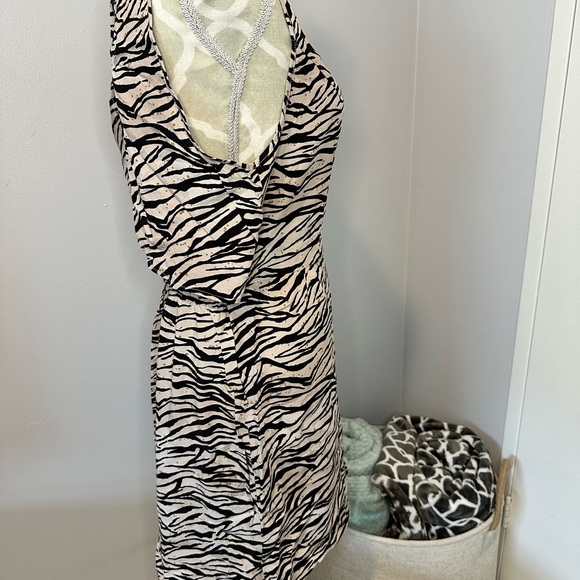 VANS DRESS - Picture 3 of 5